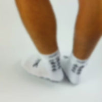 GRIP SOCKS MIDCALF LENGTH WHITE